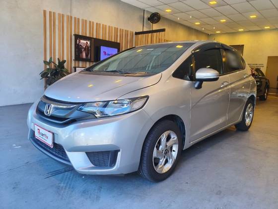 HONDA FIT 1.5 DX 16V FLEX 4P MANUAL HONDA FIT 1.5 DX 16V FLEX 4P MANUAL